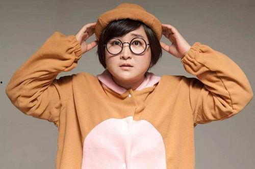 吃瓜博主娱乐圈是谁呀,揭秘“吃瓜博主娱乐圈”背后的神秘人物